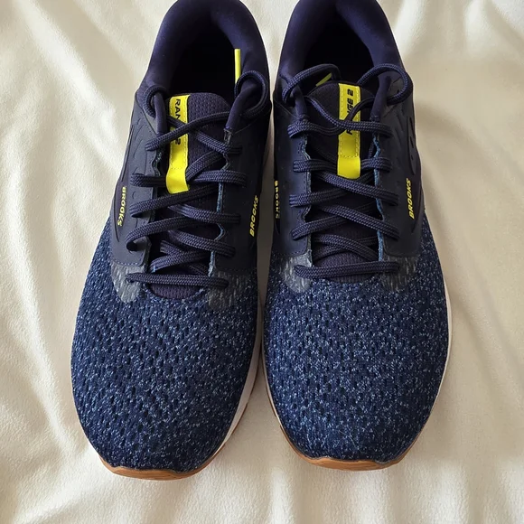 Brooks Men's Navy Blue Knit Running Shoes with Yellow Accents - Picture 2 of 5